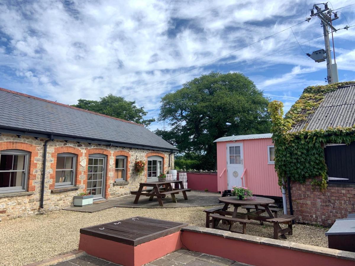 Swallow Cottage At Duffryn Mawr Cottages Hensol Exterior photo